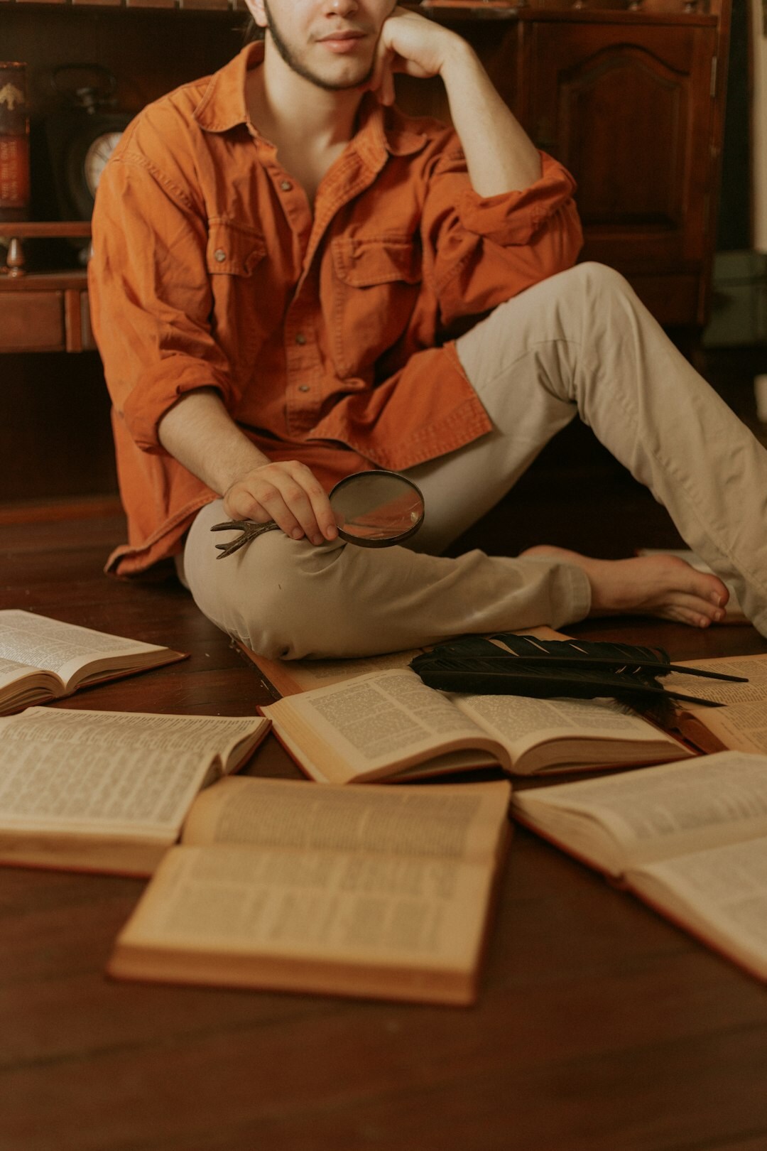 writer researching true mystery
